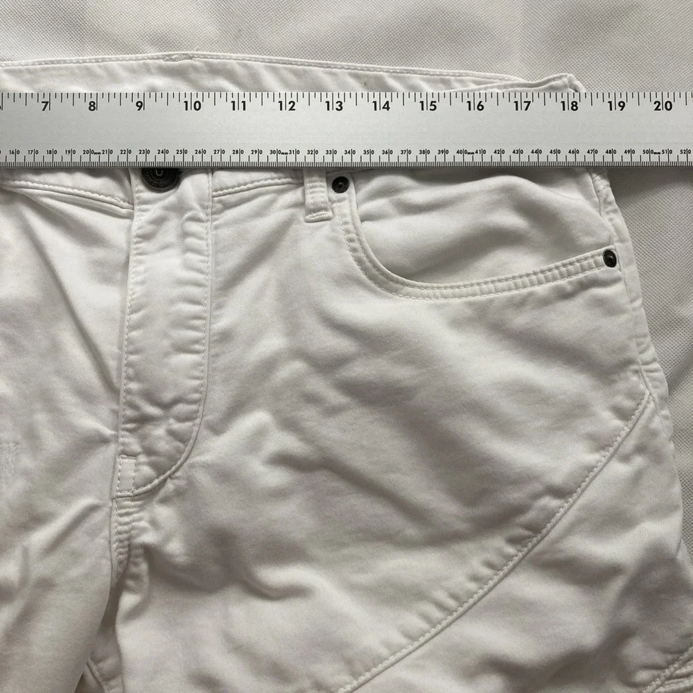 True Religion Geno Distressed Denim Cut-Off Moto Shorts White Relaxed Slim Sz 34